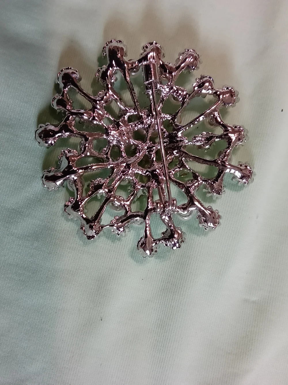 Floral Cluster Faux Pearl Brooch- Starburst Arrangement